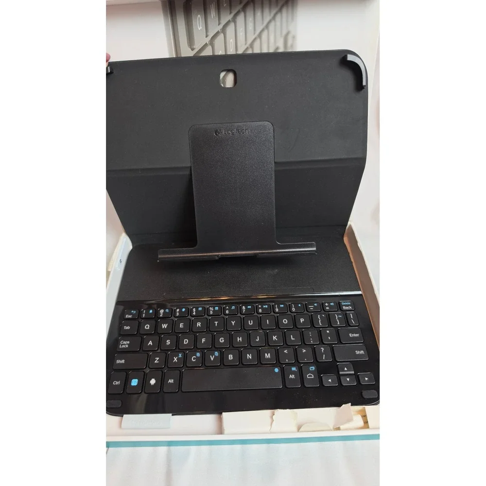 Logitech Ultrathin Keyboard Folio for Samsung Galaxy Tab 3 10.1 Black S310 Case